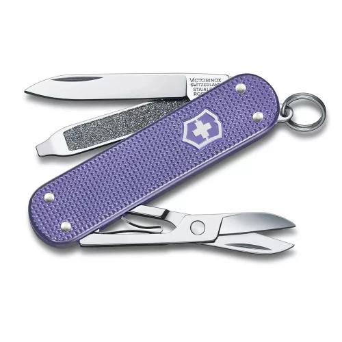 VICTORINOX Swiss Army Classic SD zsebkés, alox, Electric Lavender termék fő termékképe
