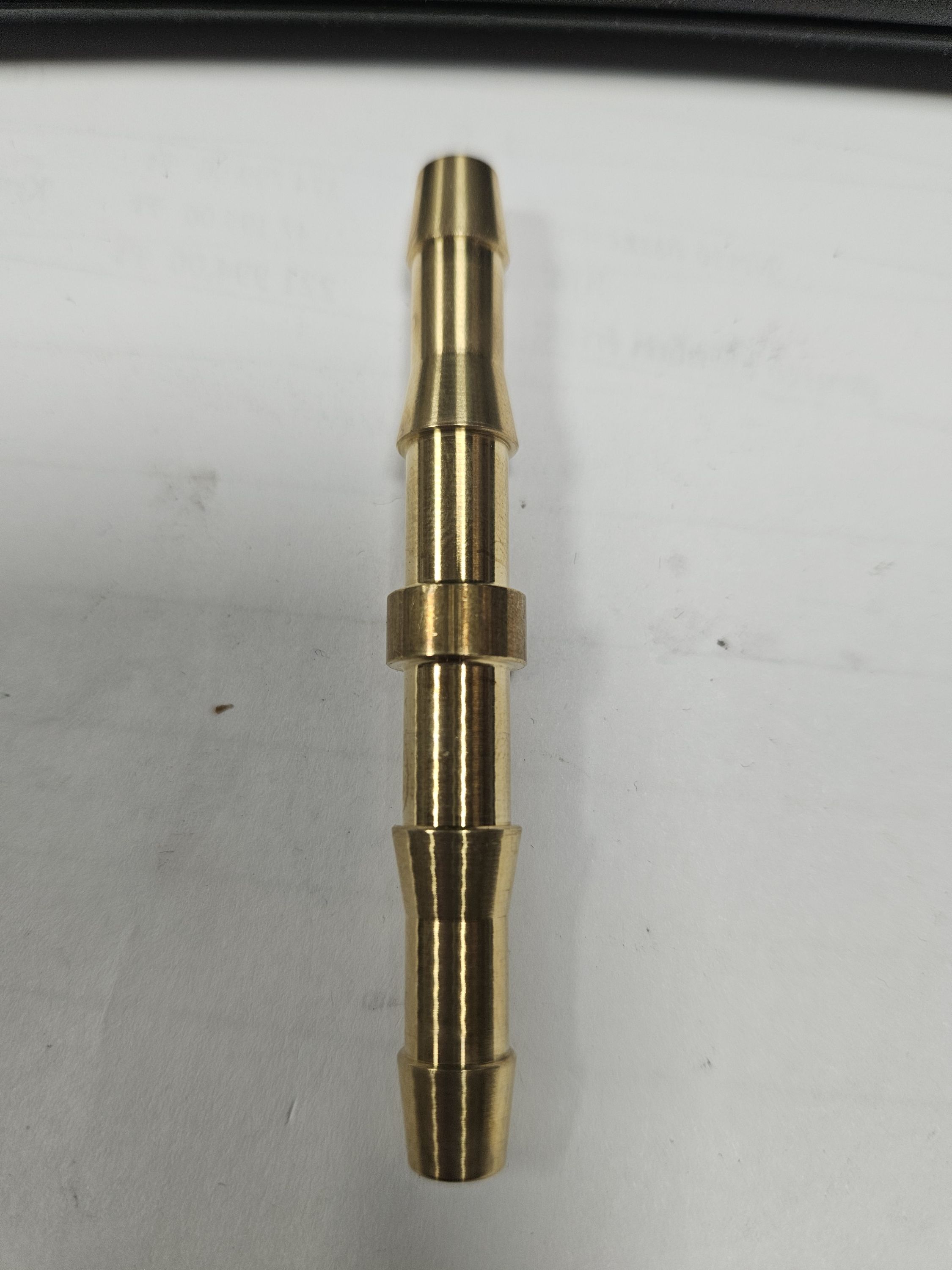 Tömlőtoldó 6 mm réz termék fő termékképe