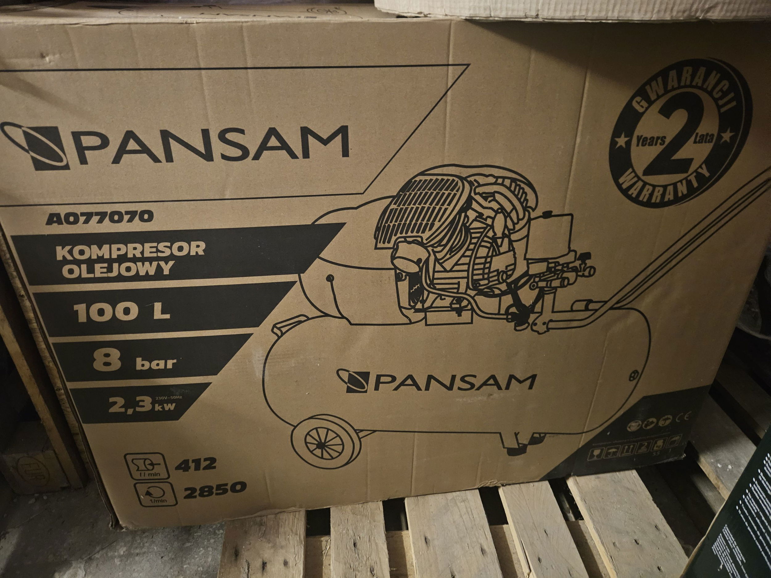 PANSAM Kompresszor 100L/ 8bar 2300w termék fő termékképe