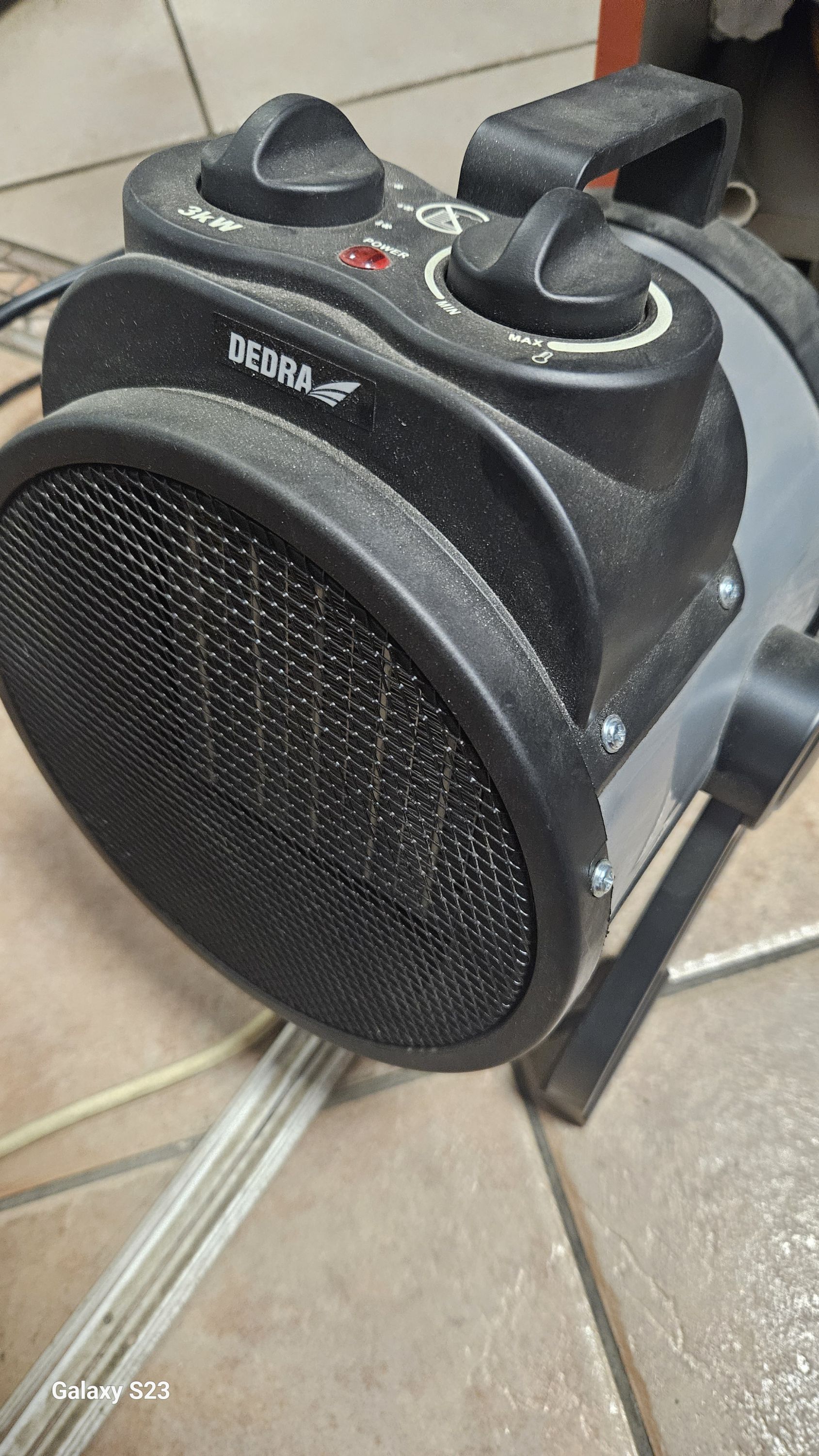 Dedra elektromos hősugárzó 3,0 Kw-os termék fő termékképe