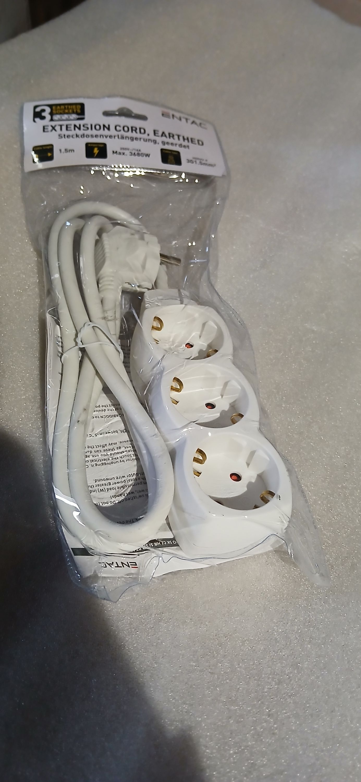 ENTAC elosztó 3 foglalat 1.5m 3G1.5mm2 termék fő termékképe