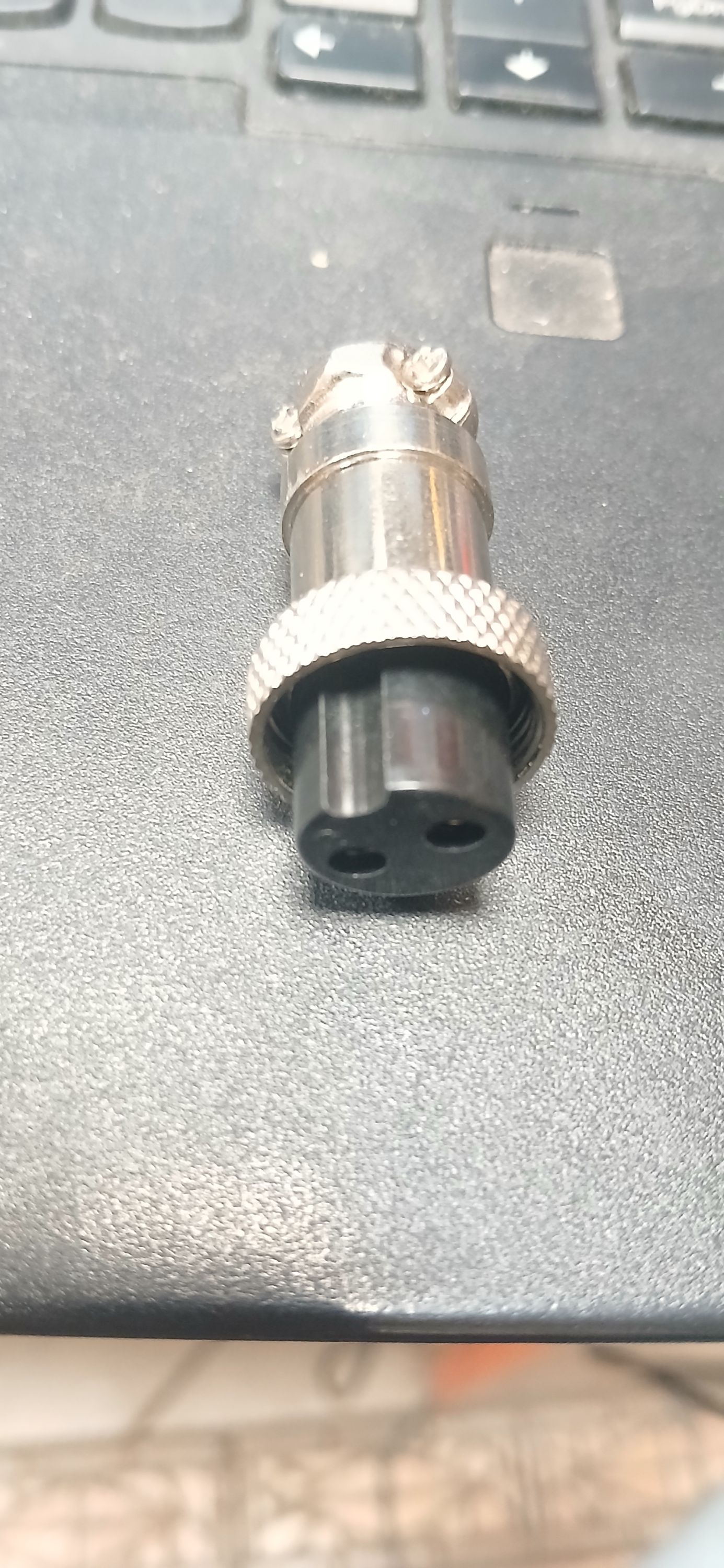 Mastroweld Awi áramcsatlakozó  2 pólusú apa termék fő termékképe