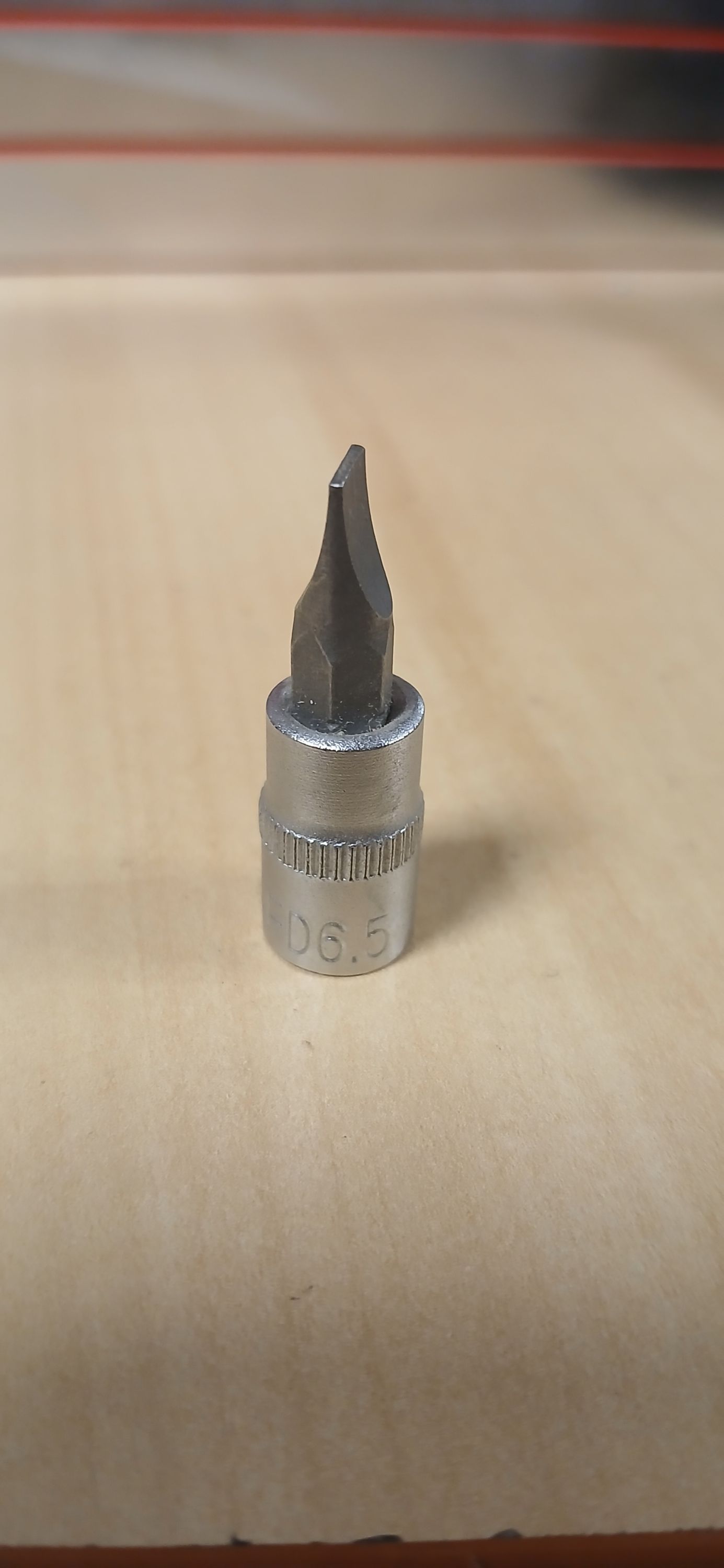 Rátűző kulcs 1/4" Lapos FD 6,5 mm termék fő termékképe