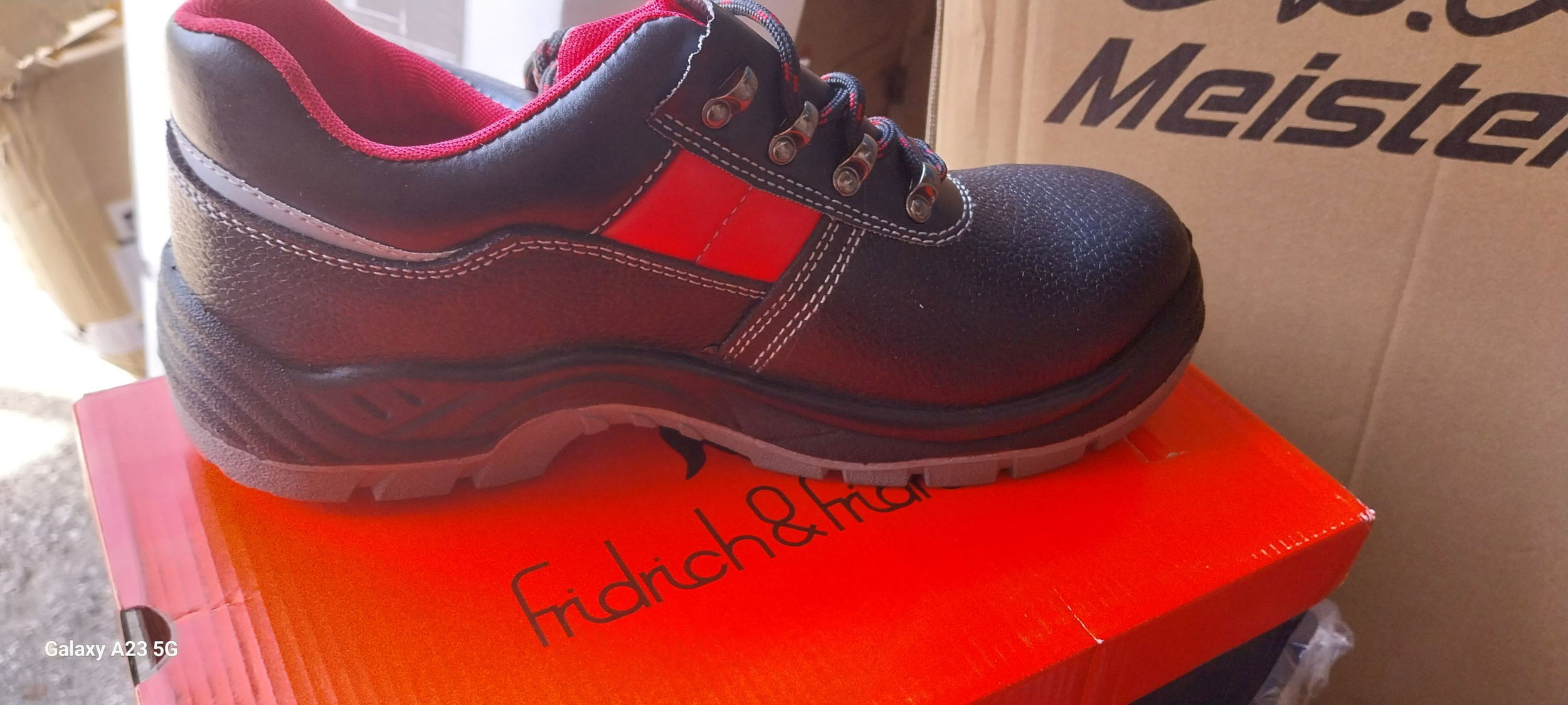 KIEL Félcipő S3 SRC termék fő termékképe