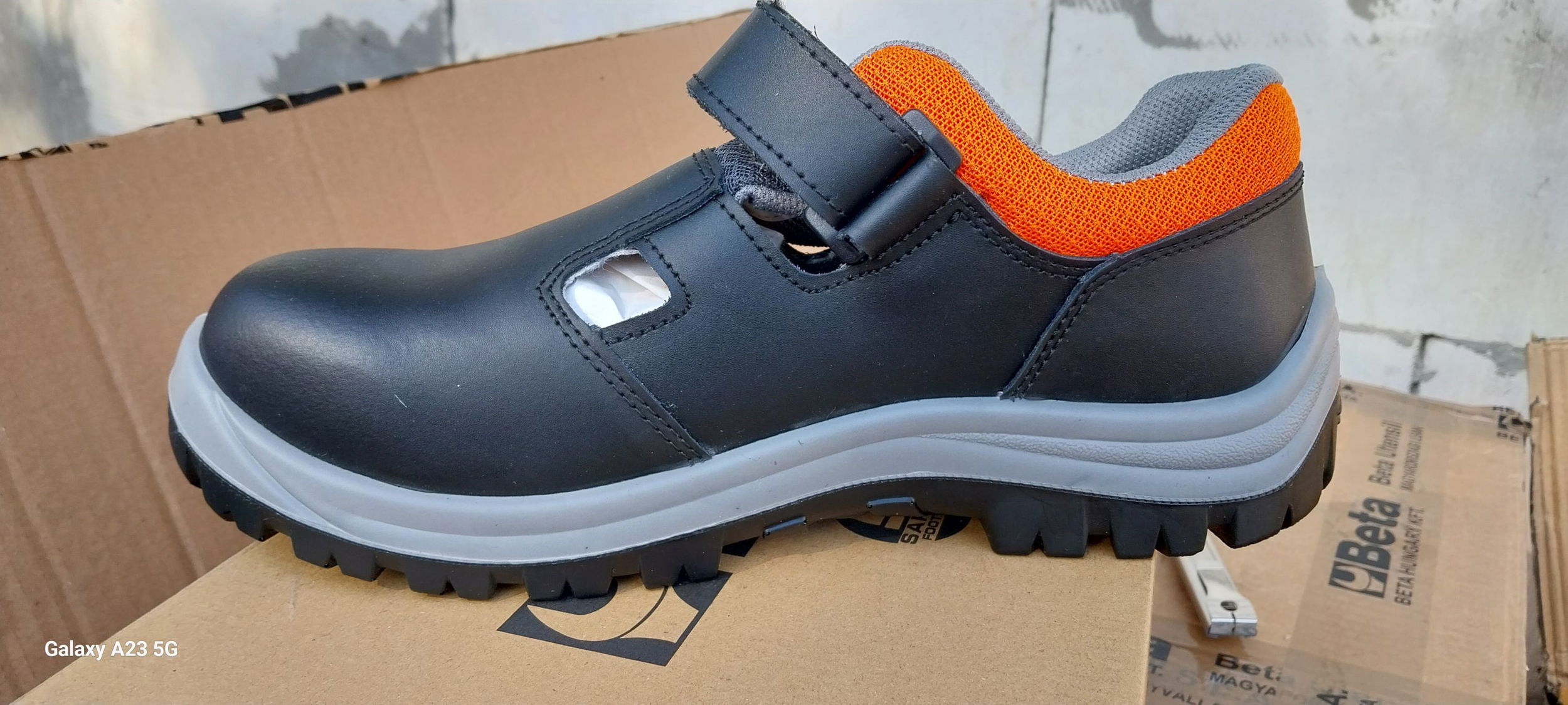 Beta munkavédelmi szandál 42-es basic bőr termék fő termékképe