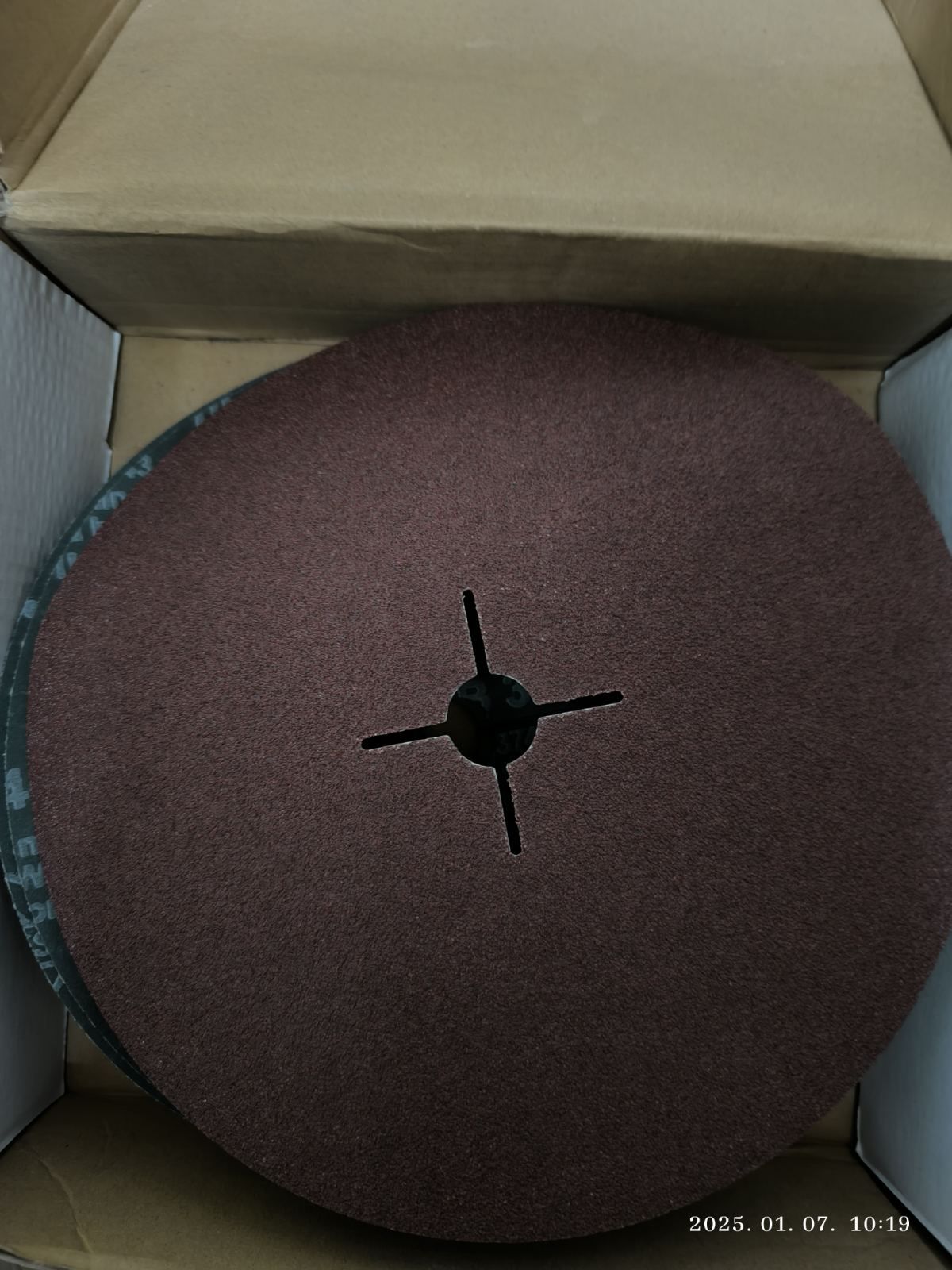 Hermes fibertárcsa 230mm P40 termék fő termékképe