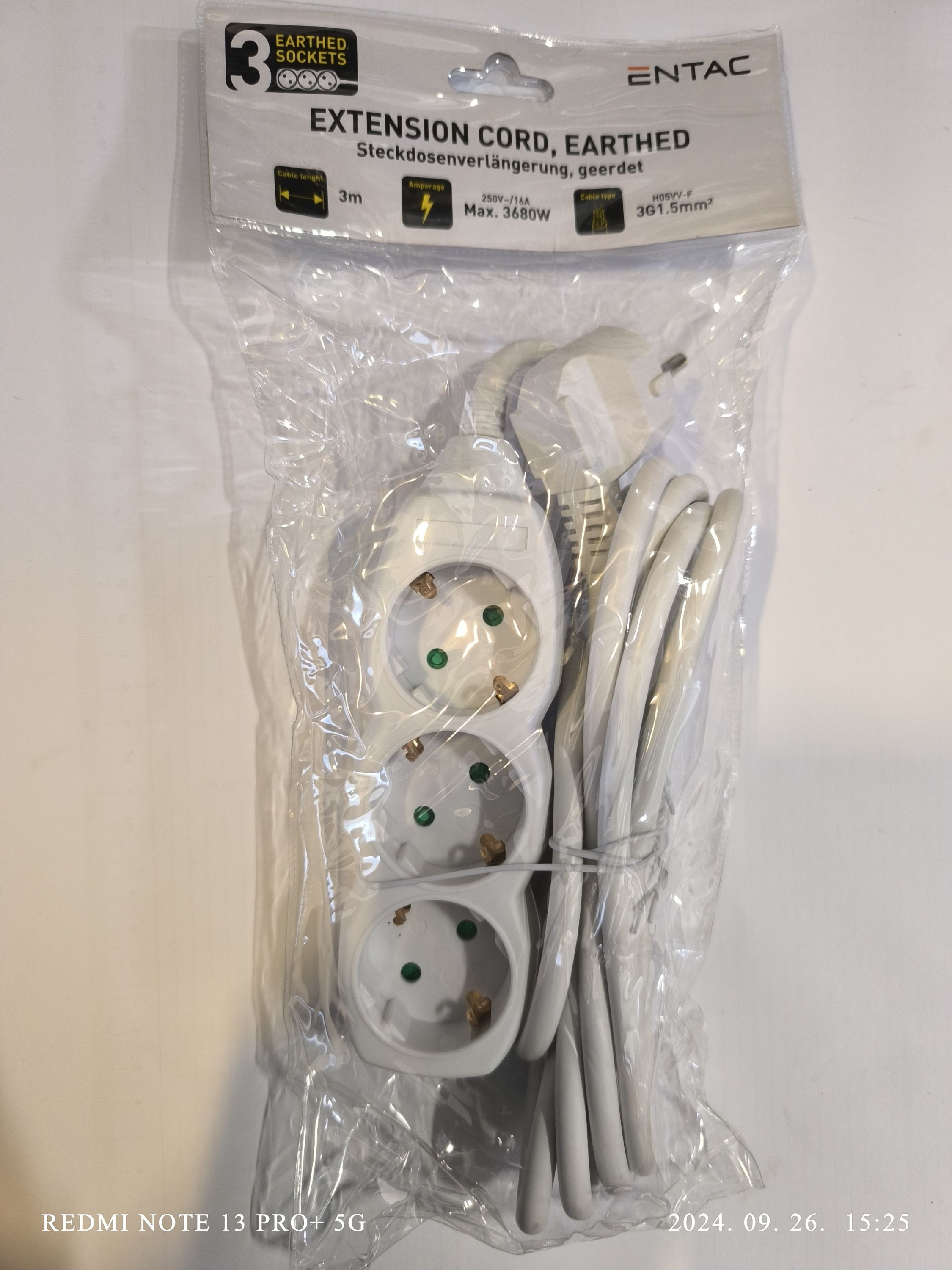 ENTAC elosztó 3 foglalat 3m  3G1.5mm2 termék fő termékképe