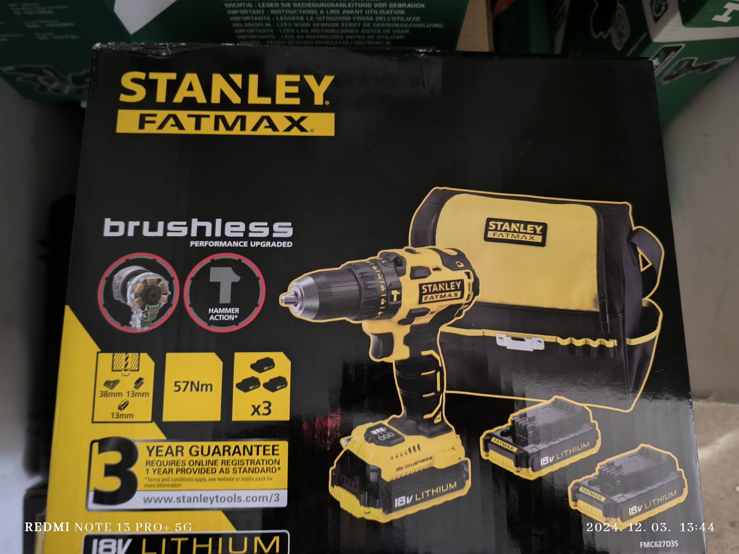 STANLEY Akkumlurátoros ütvefúrós csavarbehajtó 3db akkumlurátor 18 V akku + TÁSKA termék fő termékképe