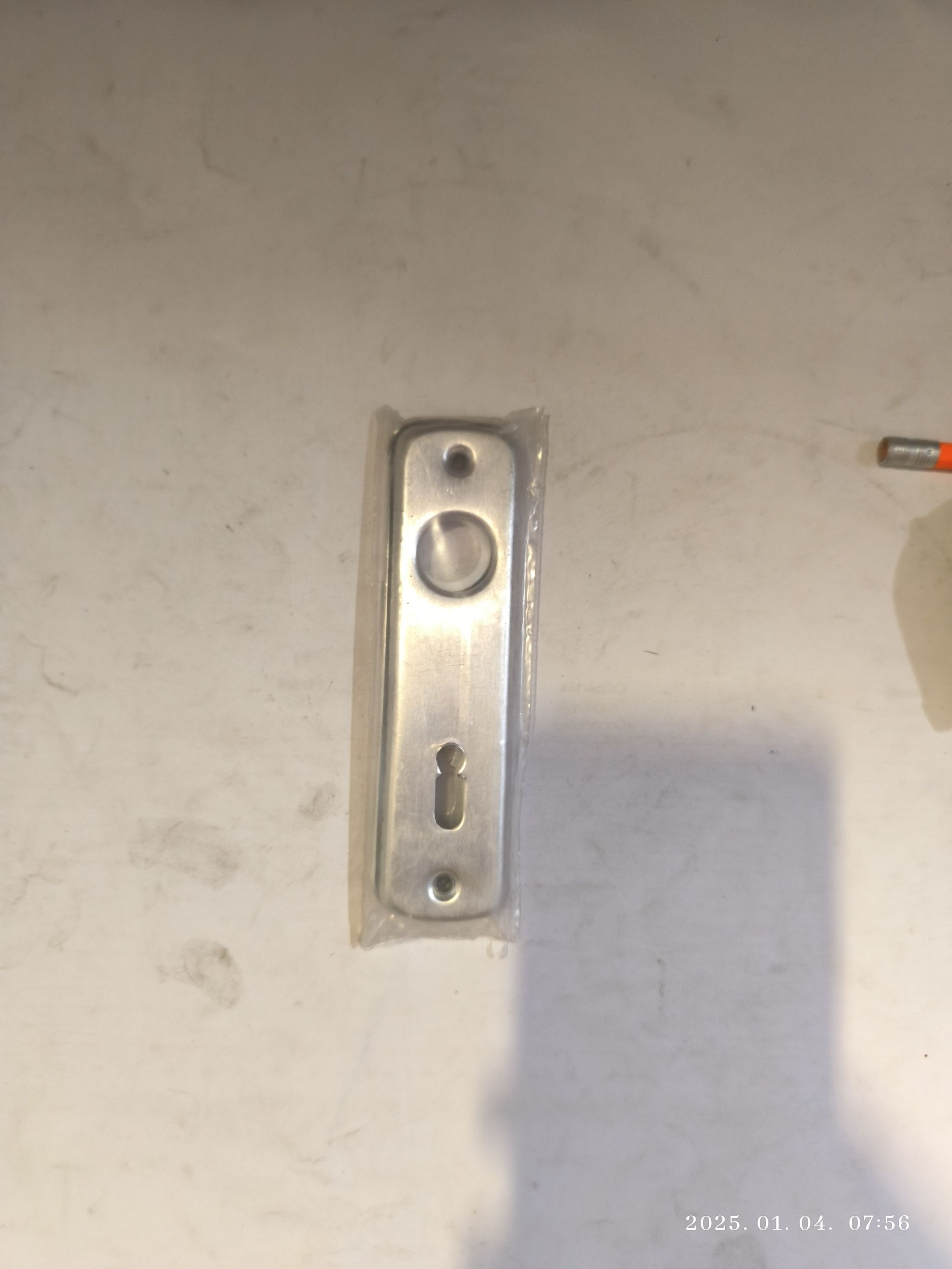 Ajtócím 55 KLY ALU termék fő termékképe