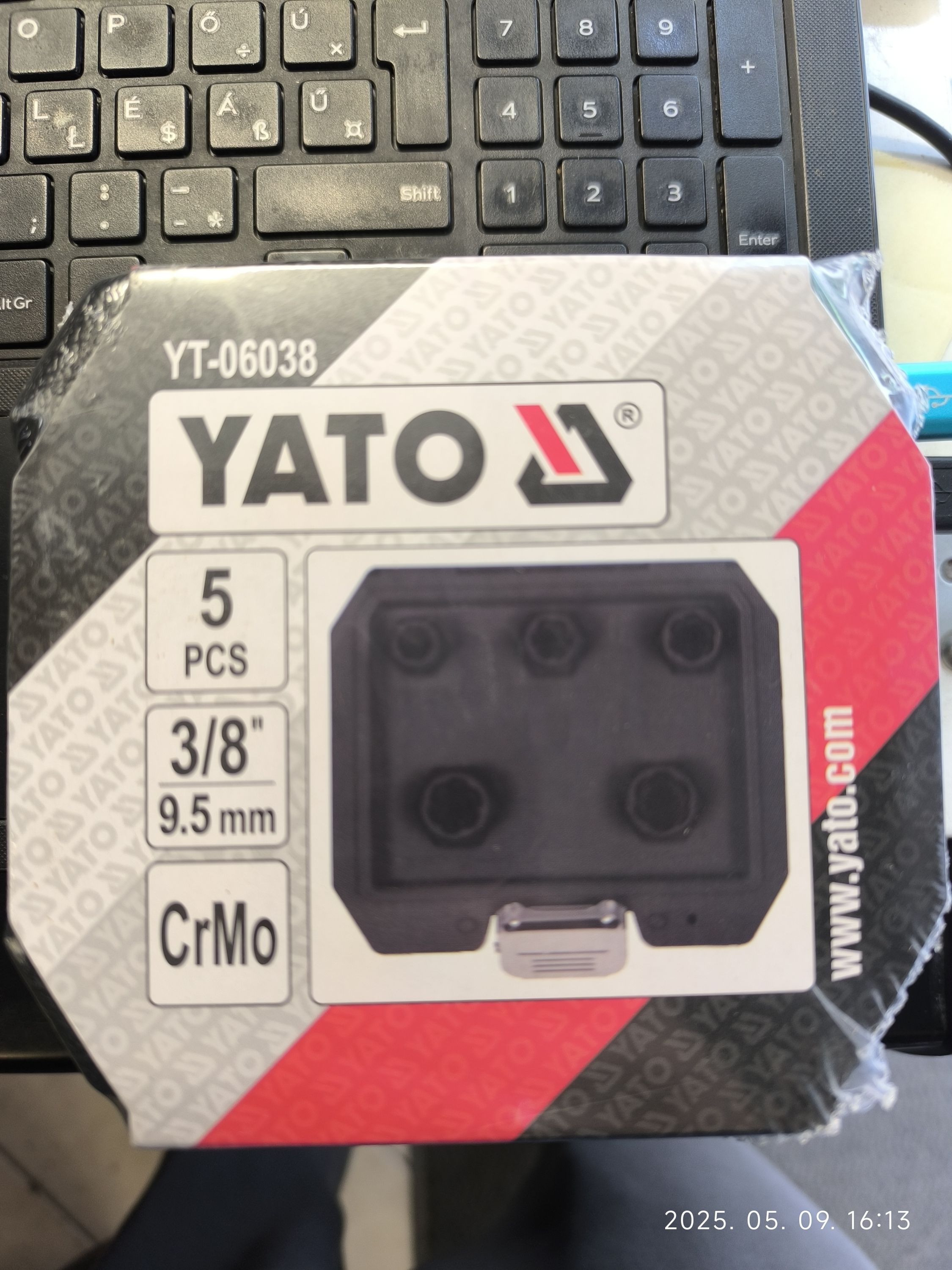 YATO Törtcsavar kiszedő készlet 25részes termék fő termékképe