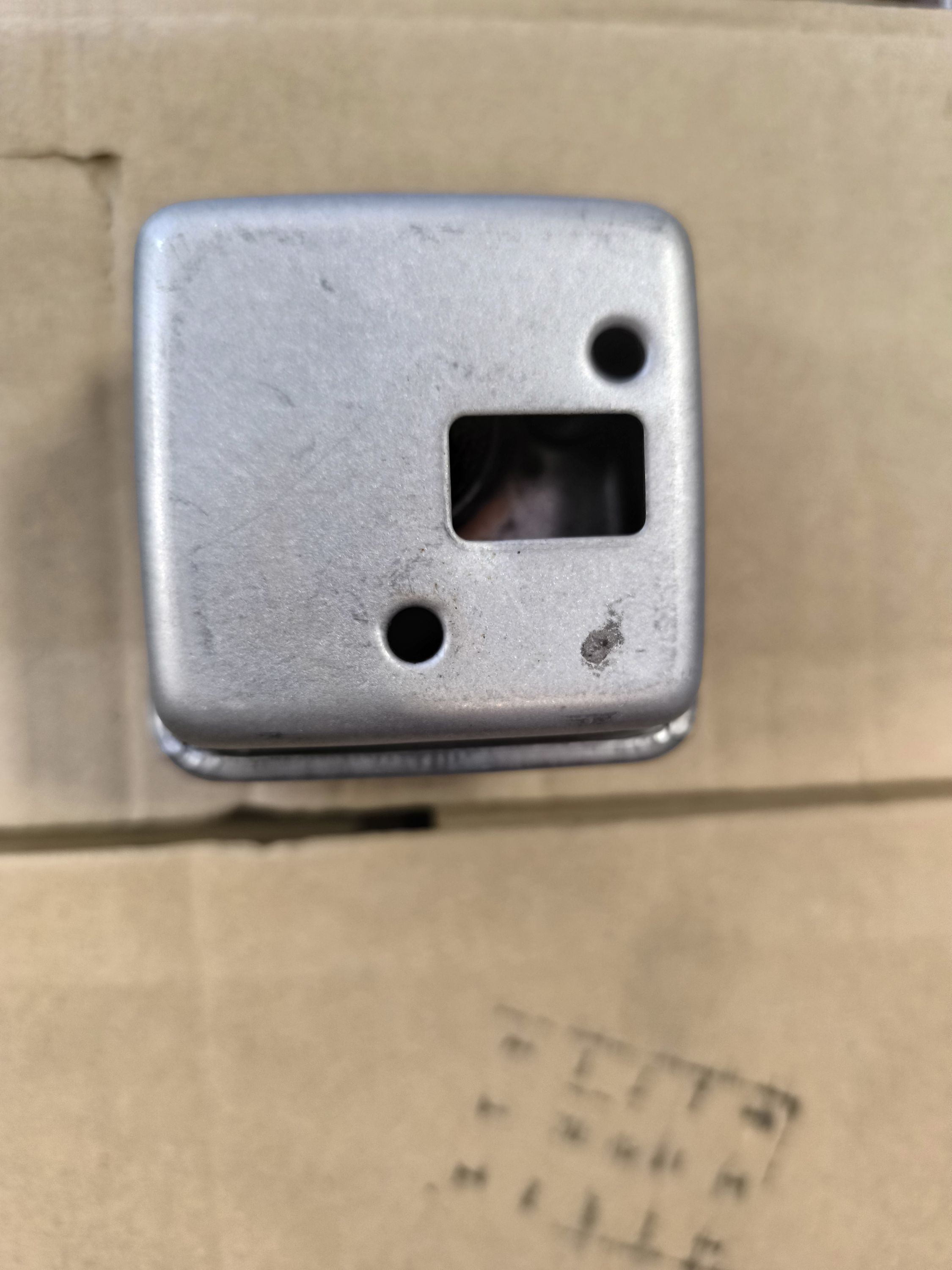 HITACHI alkatrész kipufogó CS33EB hez termék fő termékképe